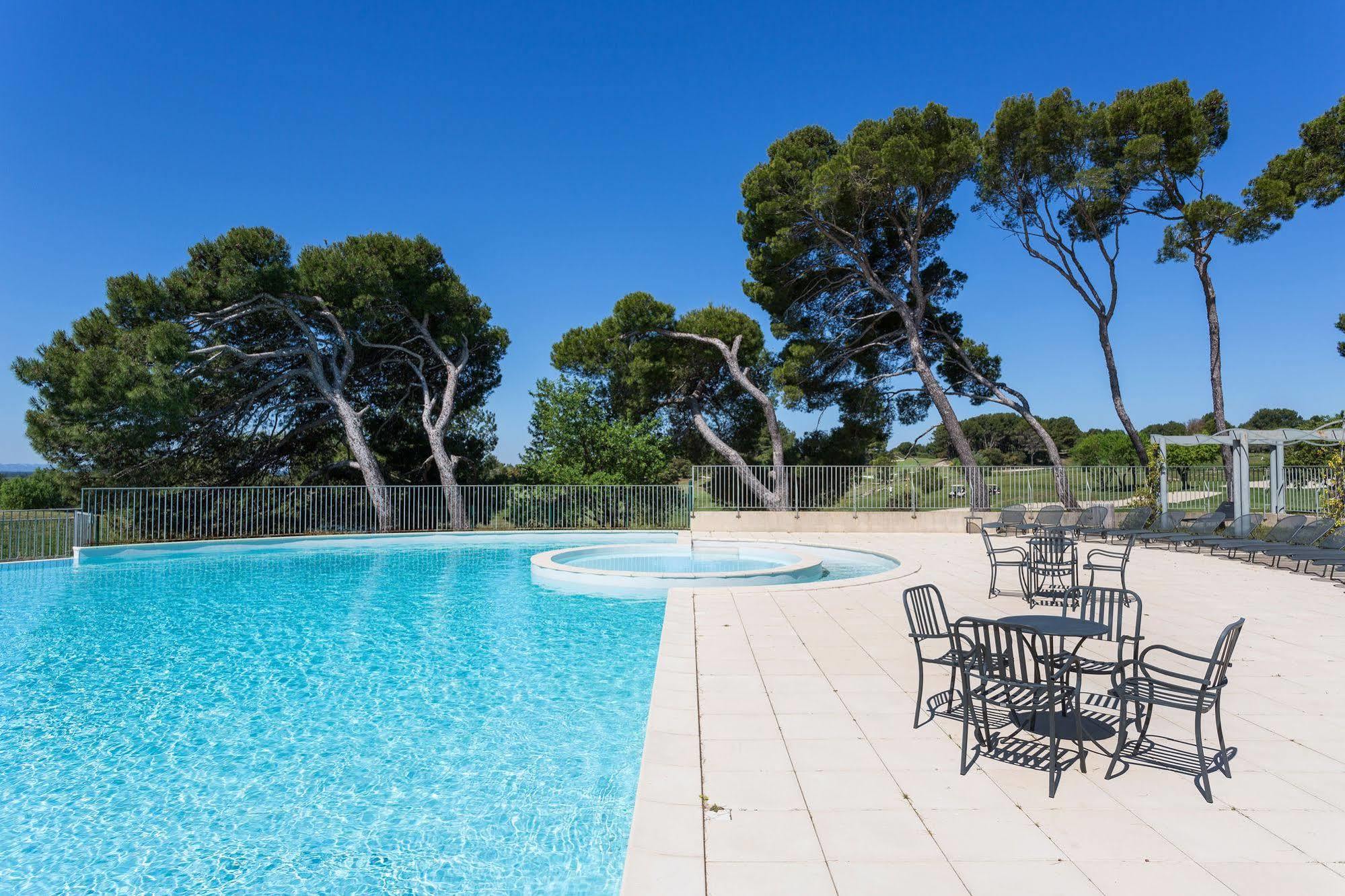 Madame Vacances Residence Provence Country Club Saumane-de-Vaucluse Exteriör bild