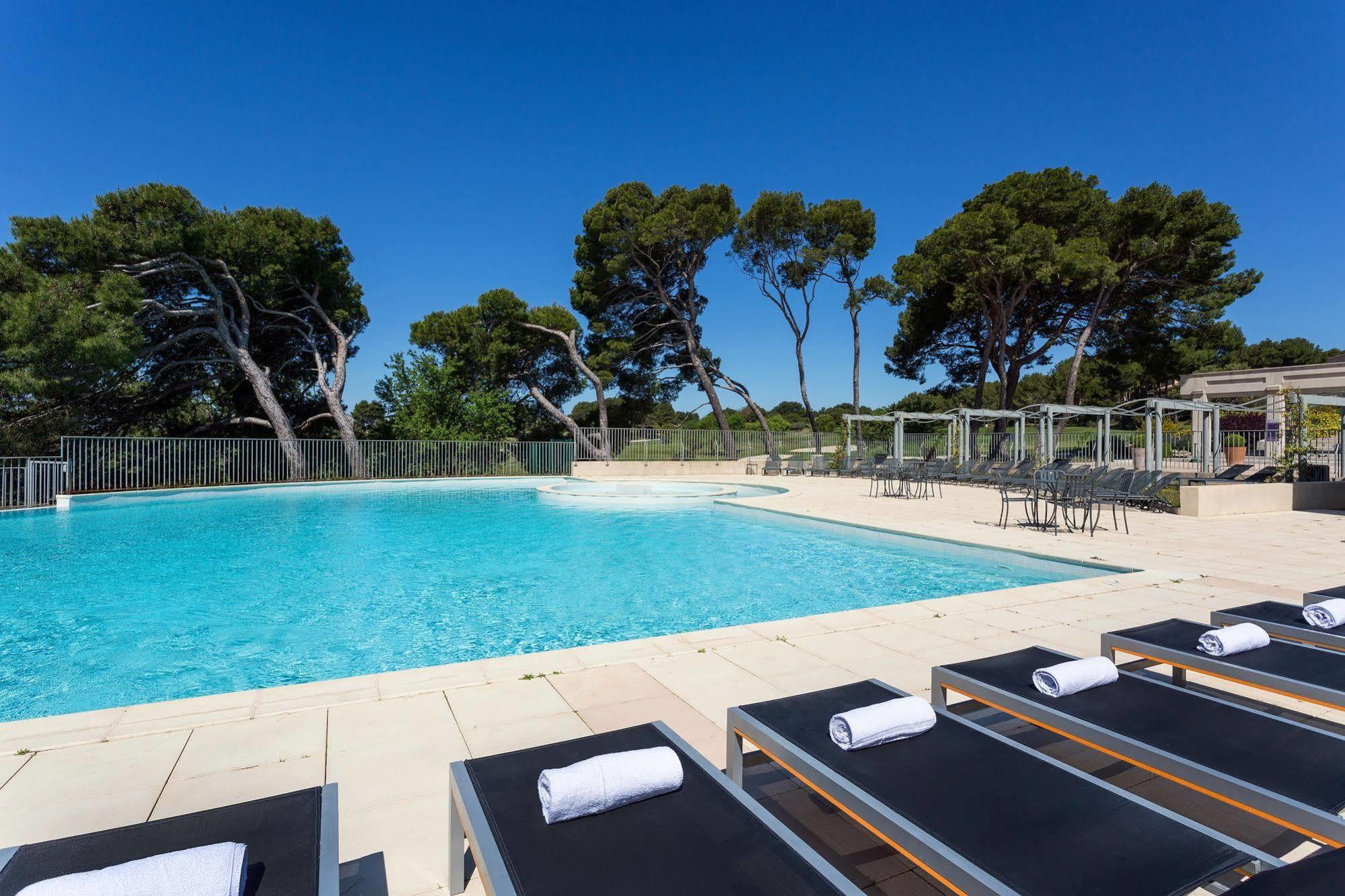 Madame Vacances Residence Provence Country Club Saumane-de-Vaucluse Exteriör bild